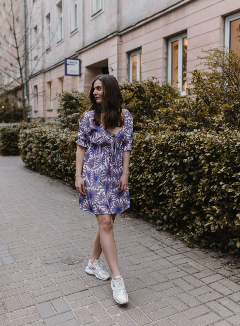garden_dress_sukienka_mini_w_kwiaty_jasna_fiolet (11)