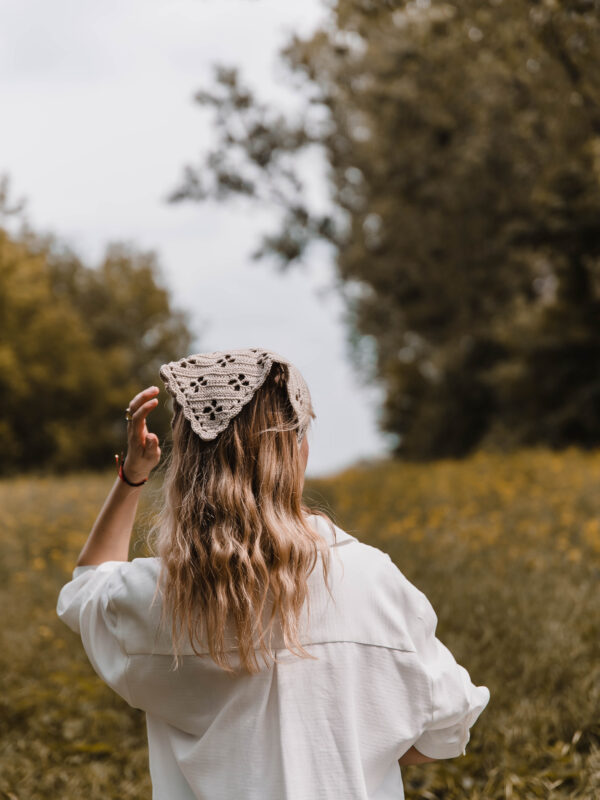 Flora Headscarf- beżowa chustka