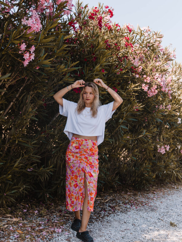 Rosa Twist Skirt- spódnica w różowo-zielone kwiaty