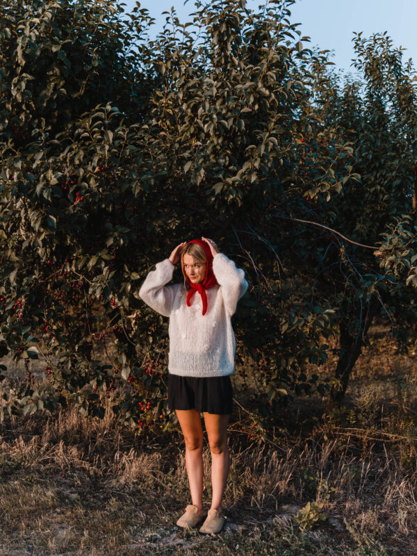 Cloudette Scarf- czerwona chusta w kwiatki