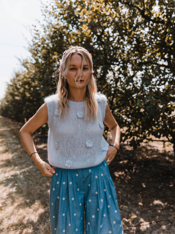 Cloudette vest - niebieska kamizelka w kwiatki