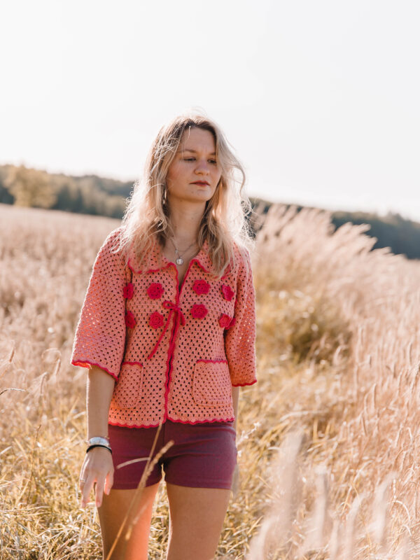 Coral Sweater - sweter z kwiatkami