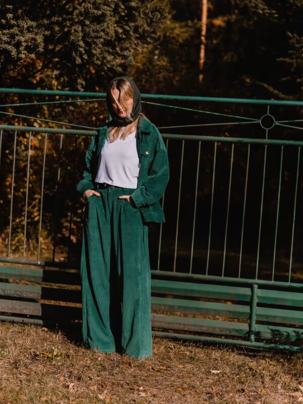 Sunday Walk Pants- sztruksowe zielone spodnie