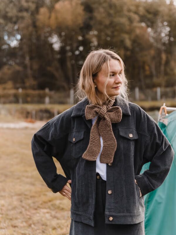 Wave Scarf- beżowy szaliczek