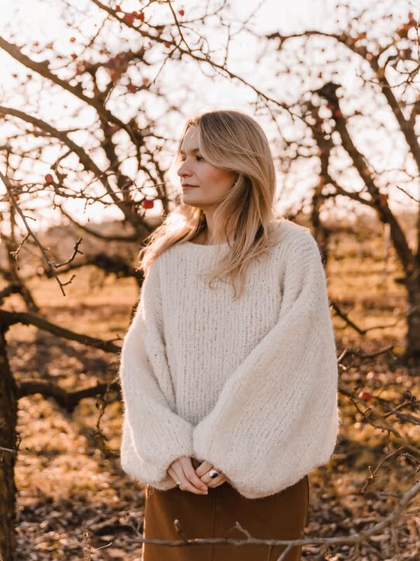 Boucle Sweater- sweter z szerokimi rękawami