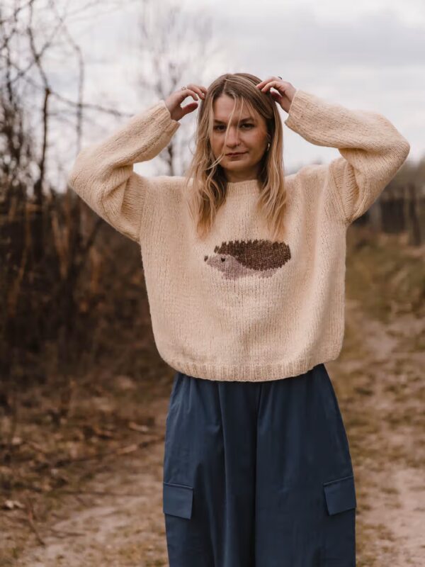 Hedy Sweater- sweter z jeżem